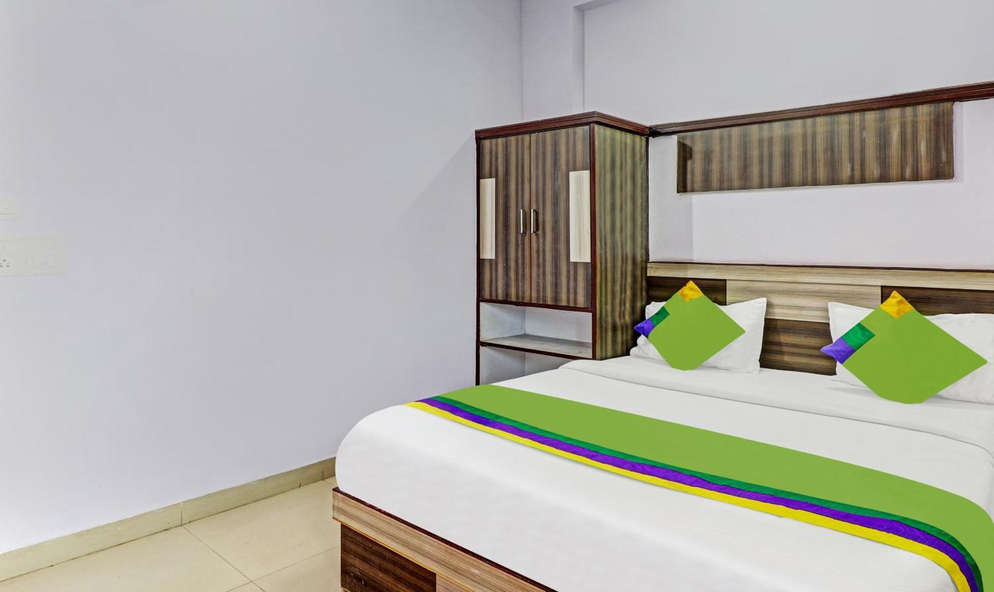 אגרה Hotel The Golden Bird מראה חיצוני תמונה